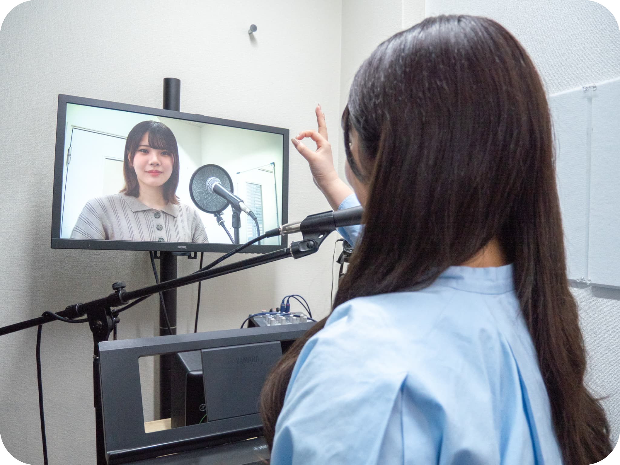 あなたの歌い方の癖をしっかりチェック。具体的なアドバイスが可能